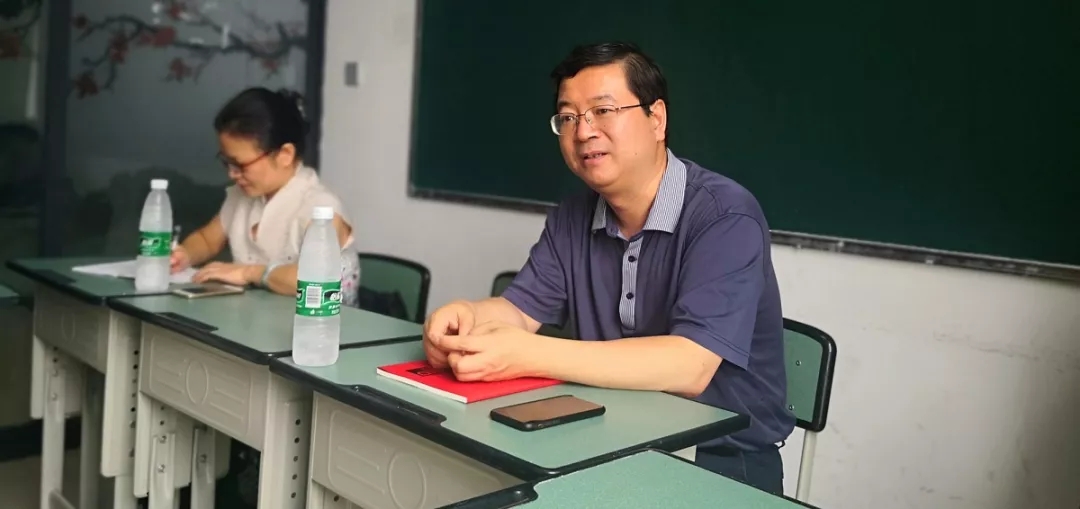 教育部教科院領(lǐng)導(dǎo)蒞臨我?？疾煺{(diào)研