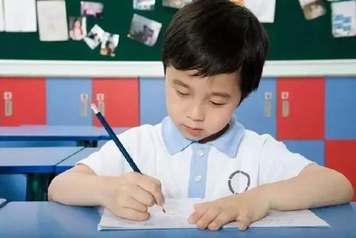 教育部：再不練字，孩子將無緣上大學(xué)?。ɡ蠋熮D(zhuǎn)給家長）