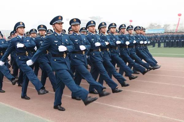帶你解讀軍?！袊嗣窠夥跑娍哲姽こ檀髮W