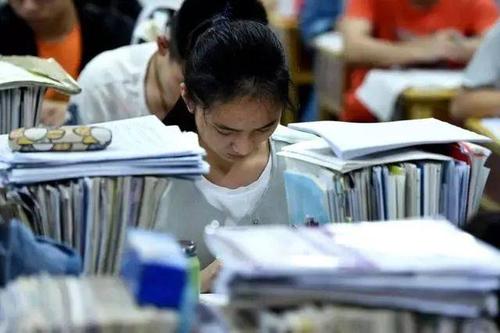 2020年高考是否推遲？開(kāi)學(xué)考研到底咋辦？教育部集中回應(yīng)不得不看