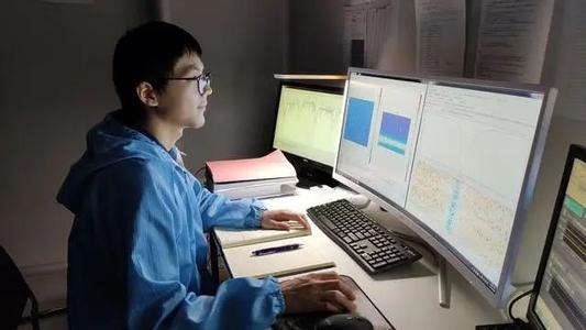 在特殊的學(xué)期里，畢業(yè)生們度過(guò)了一段特殊的科研時(shí)光