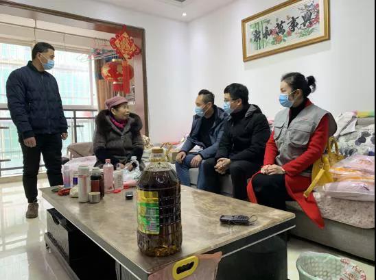 贊 | 慈善機(jī)構(gòu)聯(lián)合川越培訓(xùn)學(xué)校、博行開展捐資助學(xué)活動
